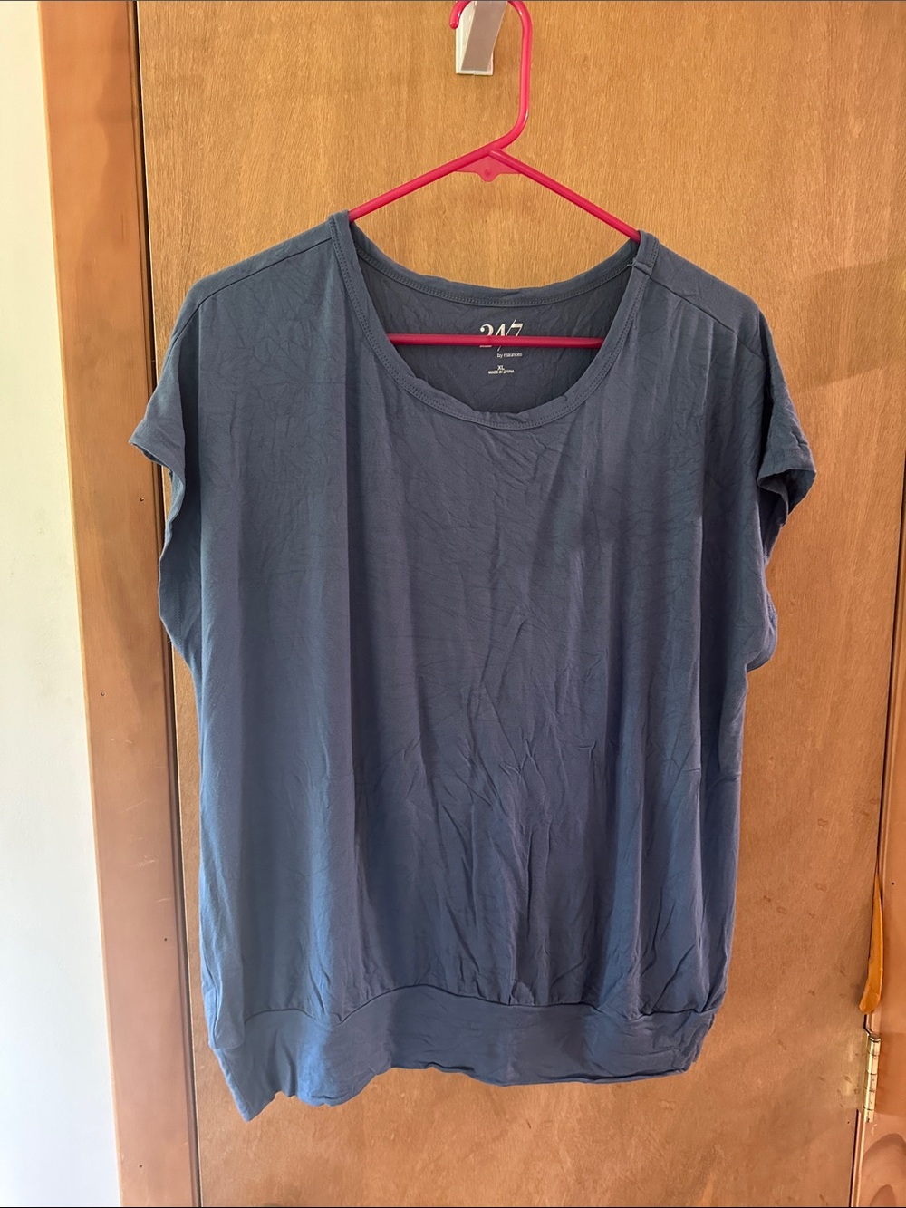 Maurice’s 24/7 dolman tee blouse soft and like new 🆕